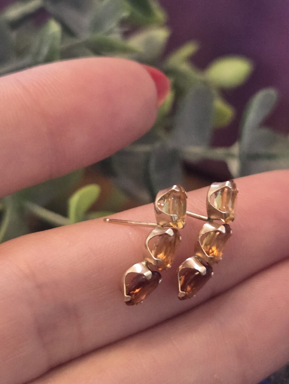 Gorgeous Vintage Shades Of Topaz 14k Stud Earrings